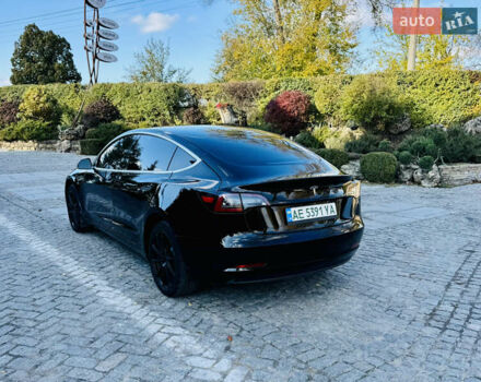 Черный Тесла Модель 3, объемом двигателя 0 л и пробегом 108 тыс. км за 15200 $, фото 3 на Automoto.ua