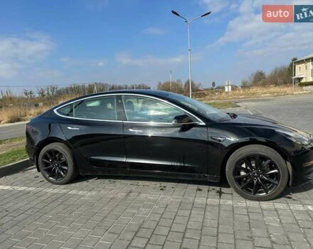 Черный Тесла Модель 3, объемом двигателя 0 л и пробегом 210 тыс. км за 13500 $, фото 2 на Automoto.ua