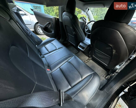 Чорний Тесла Модель 3, об'ємом двигуна 0 л та пробігом 120 тис. км за 15600 $, фото 7 на Automoto.ua
