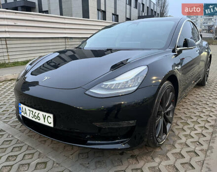 Черный Тесла Модель 3, объемом двигателя 0 л и пробегом 77 тыс. км за 20000 $, фото 10 на Automoto.ua