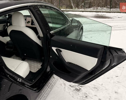 Черный Тесла Модель 3, объемом двигателя 0 л и пробегом 125 тыс. км за 16500 $, фото 30 на Automoto.ua