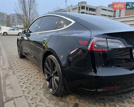 Черный Тесла Модель 3, объемом двигателя 0 л и пробегом 77 тыс. км за 20000 $, фото 19 на Automoto.ua