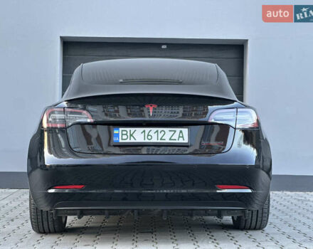 Черный Тесла Модель 3, объемом двигателя 0 л и пробегом 121 тыс. км за 19400 $, фото 5 на Automoto.ua