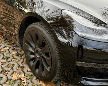 Чорний Тесла Модель 3, об'ємом двигуна 0 л та пробігом 94 тис. км за 15900 $, фото 9 на Automoto.ua