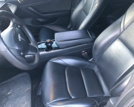 Черный Тесла Модель 3, объемом двигателя 0 л и пробегом 190 тыс. км за 16000 $, фото 2 на Automoto.ua