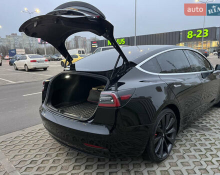 Черный Тесла Модель 3, объемом двигателя 0 л и пробегом 77 тыс. км за 20000 $, фото 30 на Automoto.ua