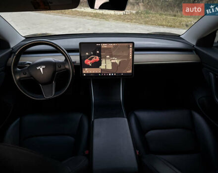 Черный Тесла Модель 3, объемом двигателя 0 л и пробегом 132 тыс. км за 14999 $, фото 21 на Automoto.ua