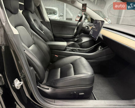 Черный Тесла Модель 3, объемом двигателя 0 л и пробегом 209 тыс. км за 17900 $, фото 57 на Automoto.ua