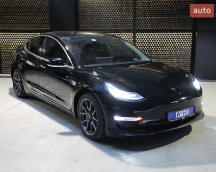 Чорний Тесла Модель 3, об'ємом двигуна 0 л та пробігом 163 тис. км за 15600 $, фото 2 на Automoto.ua