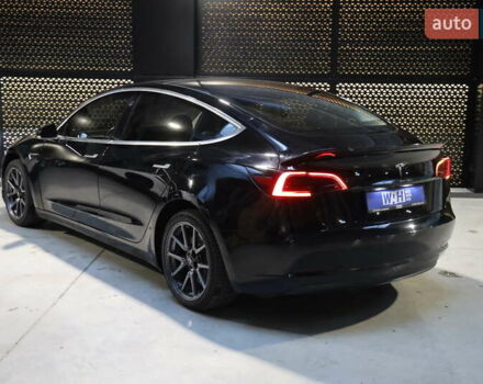 Чорний Тесла Модель 3, об'ємом двигуна 0 л та пробігом 163 тис. км за 15600 $, фото 5 на Automoto.ua