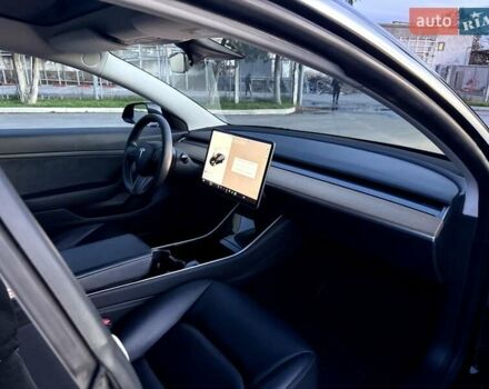 Черный Тесла Модель 3, объемом двигателя 0 л и пробегом 127 тыс. км за 15700 $, фото 13 на Automoto.ua