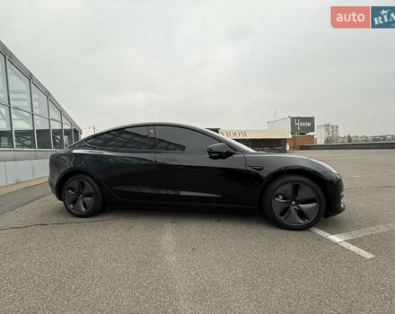 Чорний Тесла Модель 3, об'ємом двигуна 0 л та пробігом 124 тис. км за 15300 $, фото 13 на Automoto.ua