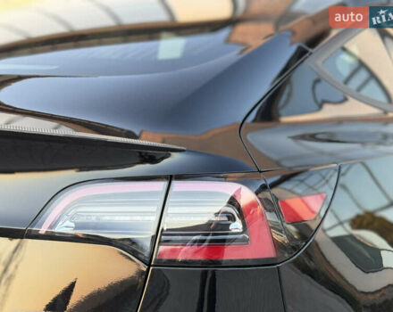 Чорний Тесла Модель 3, об'ємом двигуна 0 л та пробігом 117 тис. км за 18999 $, фото 40 на Automoto.ua