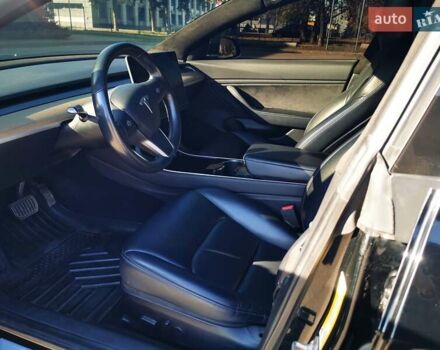 Чорний Тесла Модель 3, об'ємом двигуна 0 л та пробігом 105 тис. км за 17000 $, фото 13 на Automoto.ua