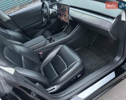 Чорний Тесла Модель 3, об'ємом двигуна 0 л та пробігом 98 тис. км за 16600 $, фото 5 на Automoto.ua