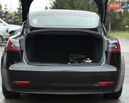 Черный Тесла Модель 3, объемом двигателя 0 л и пробегом 97 тыс. км за 14600 $, фото 33 на Automoto.ua