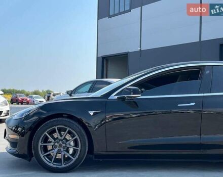 Чорний Тесла Модель 3, об'ємом двигуна 0 л та пробігом 90 тис. км за 17790 $, фото 11 на Automoto.ua