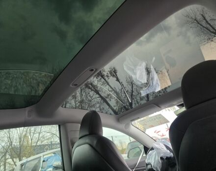 Чорний Тесла Модель 3, об'ємом двигуна 0 л та пробігом 140 тис. км за 11600 $, фото 4 на Automoto.ua