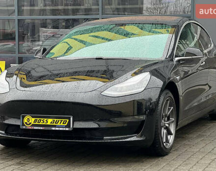 Черный Тесла Модель 3, объемом двигателя 0 л и пробегом 95 тыс. км за 16800 $, фото 2 на Automoto.ua