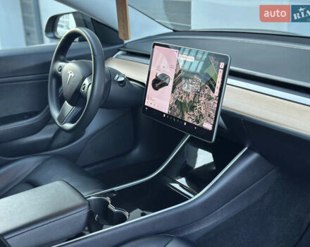 Черный Тесла Модель 3, объемом двигателя 0 л и пробегом 121 тыс. км за 19400 $, фото 65 на Automoto.ua