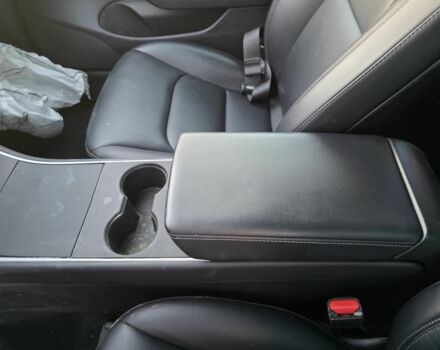 Чорний Тесла Модель 3, об'ємом двигуна 0 л та пробігом 140 тис. км за 11600 $, фото 16 на Automoto.ua