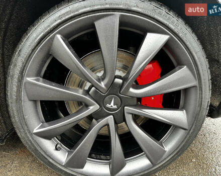 Черный Тесла Модель 3, объемом двигателя 0 л и пробегом 121 тыс. км за 21500 $, фото 15 на Automoto.ua