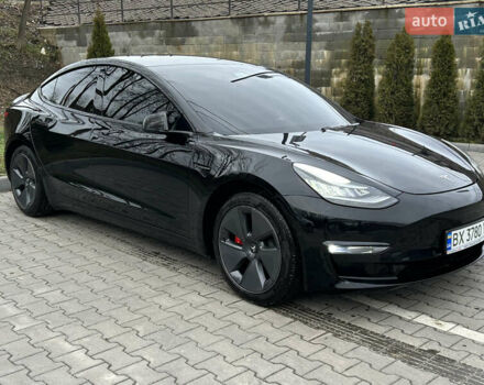 Черный Тесла Модель 3, объемом двигателя 0 л и пробегом 180 тыс. км за 17500 $, фото 1 на Automoto.ua