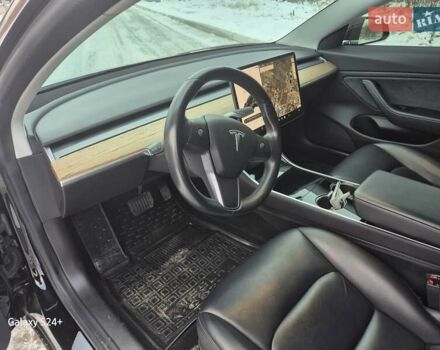 Черный Тесла Модель 3, объемом двигателя 0 л и пробегом 124 тыс. км за 14500 $, фото 6 на Automoto.ua