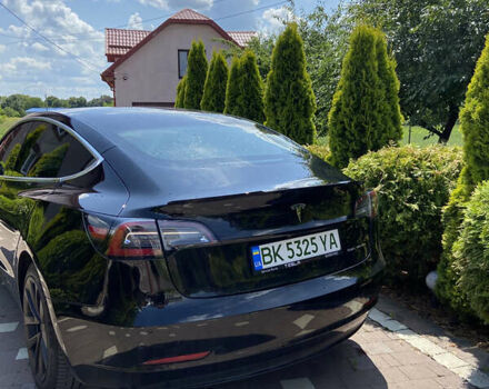 Черный Тесла Модель 3, объемом двигателя 0 л и пробегом 99 тыс. км за 17700 $, фото 4 на Automoto.ua