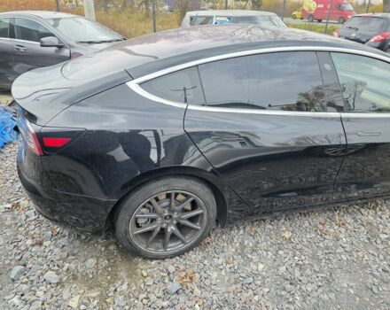 Черный Тесла Модель 3, объемом двигателя 0 л и пробегом 130 тыс. км за 303 $, фото 7 на Automoto.ua