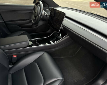 Черный Тесла Модель 3, объемом двигателя 0 л и пробегом 91 тыс. км за 23500 $, фото 11 на Automoto.ua