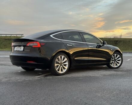 Черный Тесла Модель 3, объемом двигателя 0 л и пробегом 96 тыс. км за 17000 $, фото 3 на Automoto.ua