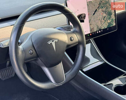 Черный Тесла Модель 3, объемом двигателя 0 л и пробегом 69 тыс. км за 15100 $, фото 10 на Automoto.ua