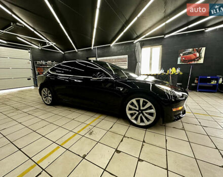 Чорний Тесла Модель 3, об'ємом двигуна 0 л та пробігом 96 тис. км за 17999 $, фото 8 на Automoto.ua