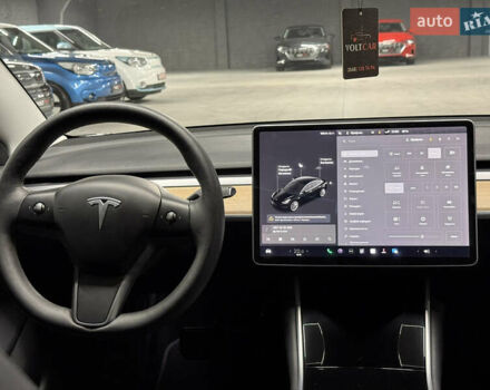 Черный Тесла Модель 3, объемом двигателя 0 л и пробегом 209 тыс. км за 17900 $, фото 54 на Automoto.ua