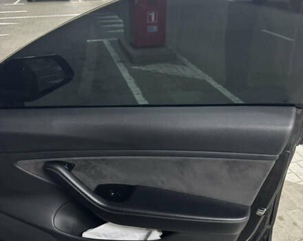 Чорний Тесла Модель 3, об'ємом двигуна 0 л та пробігом 186 тис. км за 17500 $, фото 28 на Automoto.ua