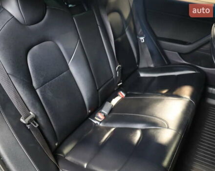 Чорний Тесла Модель 3, об'ємом двигуна 0 л та пробігом 163 тис. км за 15600 $, фото 30 на Automoto.ua