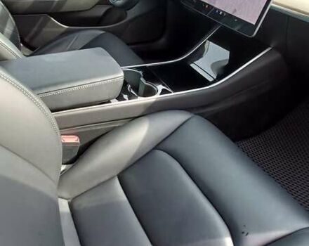 Черный Тесла Модель 3, объемом двигателя 0 л и пробегом 100 тыс. км за 15999 $, фото 18 на Automoto.ua