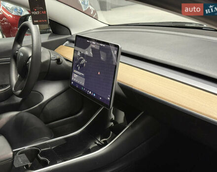 Черный Тесла Модель 3, объемом двигателя 0 л и пробегом 209 тыс. км за 17900 $, фото 62 на Automoto.ua