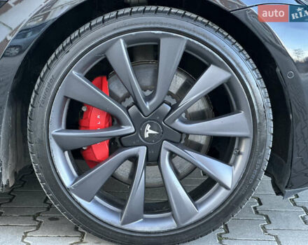 Черный Тесла Модель 3, объемом двигателя 0 л и пробегом 121 тыс. км за 19400 $, фото 21 на Automoto.ua