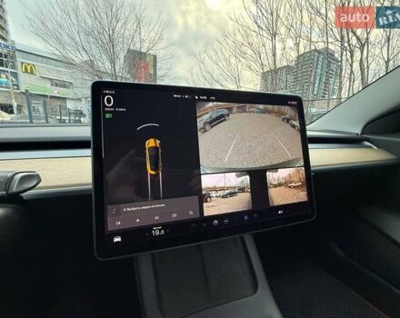 Чорний Тесла Модель 3, об'ємом двигуна 0 л та пробігом 150 тис. км за 15900 $, фото 16 на Automoto.ua