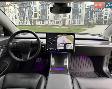 Черный Тесла Модель 3, объемом двигателя 0 л и пробегом 125 тыс. км за 18650 $, фото 14 на Automoto.ua