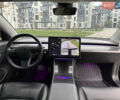 Черный Тесла Модель 3, объемом двигателя 0 л и пробегом 125 тыс. км за 18650 $, фото 14 на Automoto.ua