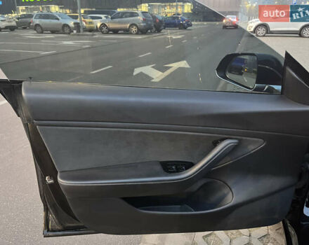 Черный Тесла Модель 3, объемом двигателя 0 л и пробегом 77 тыс. км за 20000 $, фото 56 на Automoto.ua