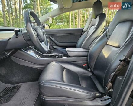 Черный Тесла Модель 3, объемом двигателя 0 л и пробегом 147 тыс. км за 16750 $, фото 23 на Automoto.ua