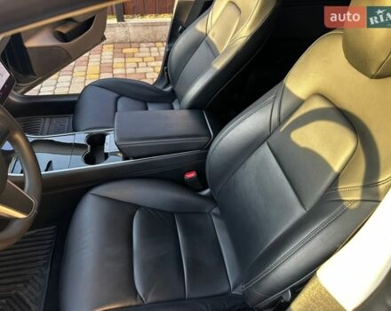 Черный Тесла Модель 3, объемом двигателя 0 л и пробегом 86 тыс. км за 15900 $, фото 23 на Automoto.ua