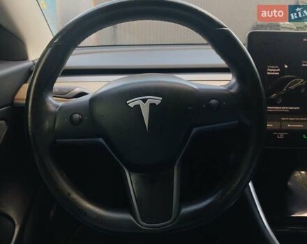 Черный Тесла Модель 3, объемом двигателя 0 л и пробегом 190 тыс. км за 16290 $, фото 10 на Automoto.ua