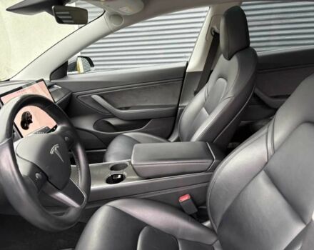 Тесла Модель 3 2019 у Києві на Automoto.ua Чорний Тесла Модель 3, об'ємом двигуна 0 л та пробігом 103 тис. км за 17400 $, фото 7 на Automoto.ua