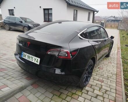 Черный Тесла Модель 3, объемом двигателя 0 л и пробегом 180 тыс. км за 10999 $, фото 3 на Automoto.ua
