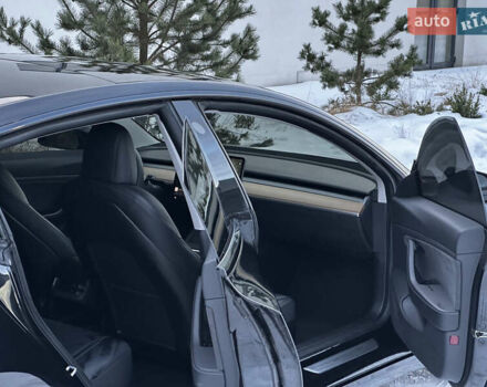 Черный Тесла Модель 3, объемом двигателя 0 л и пробегом 127 тыс. км за 16999 $, фото 37 на Automoto.ua